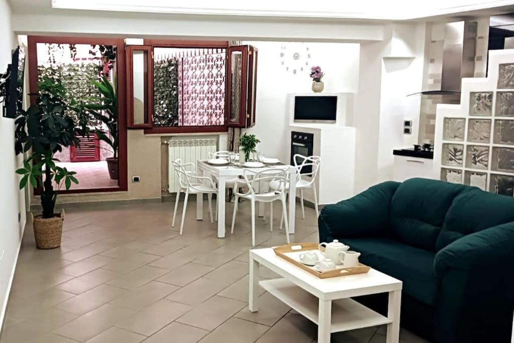 Borgo Loreto * Napoli